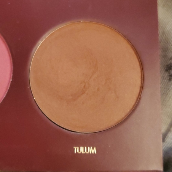 Makeup - Picture 5 of 5